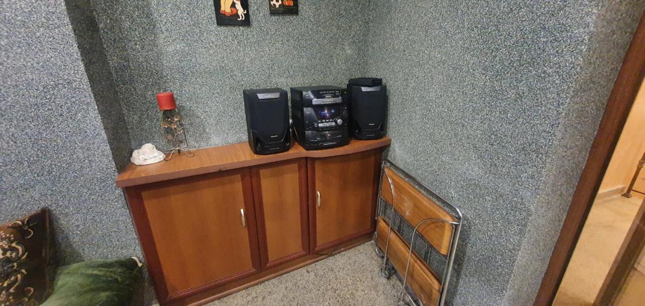 Guest House Erevan Esterno foto