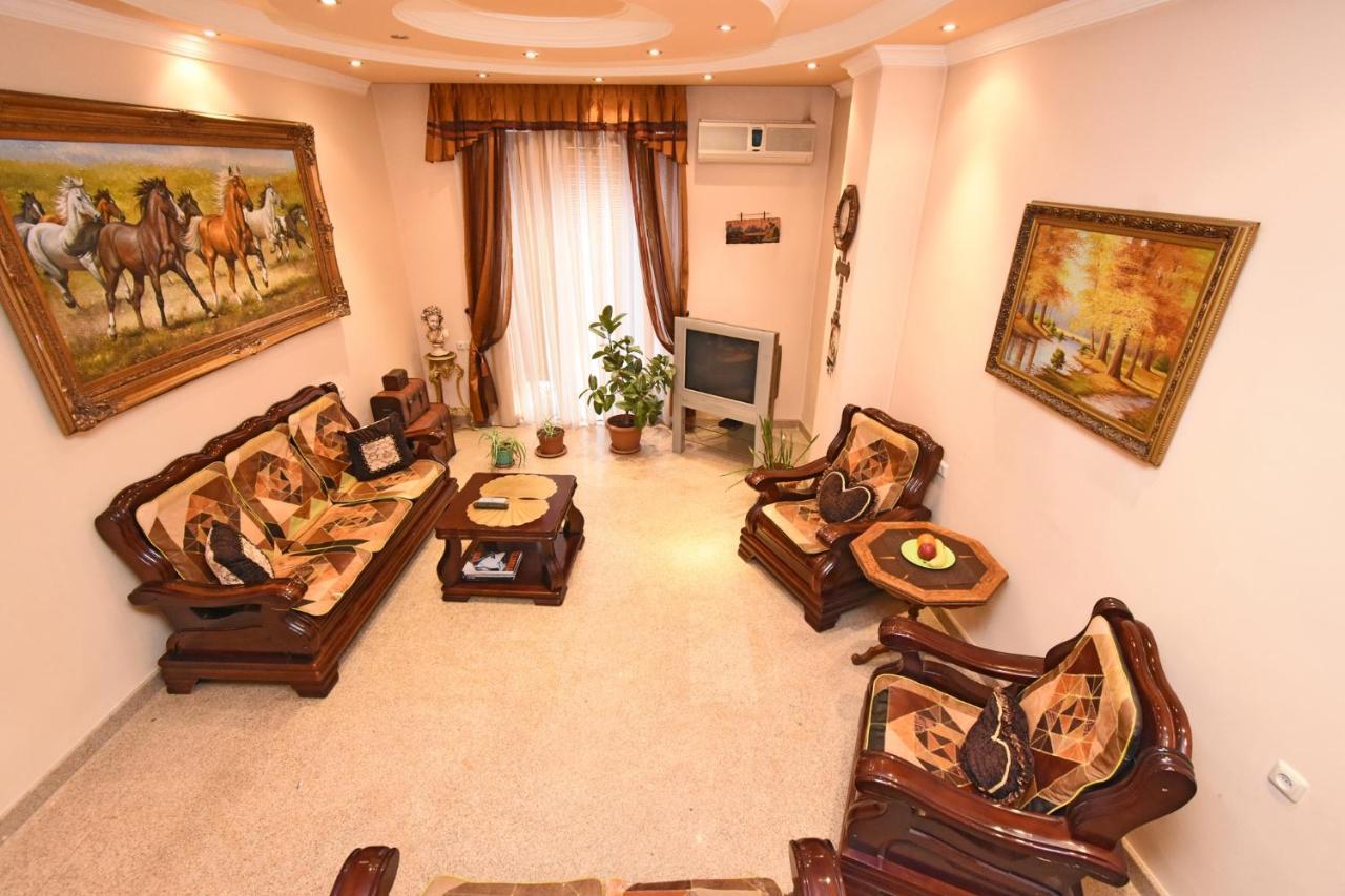 Guest House Erevan Esterno foto