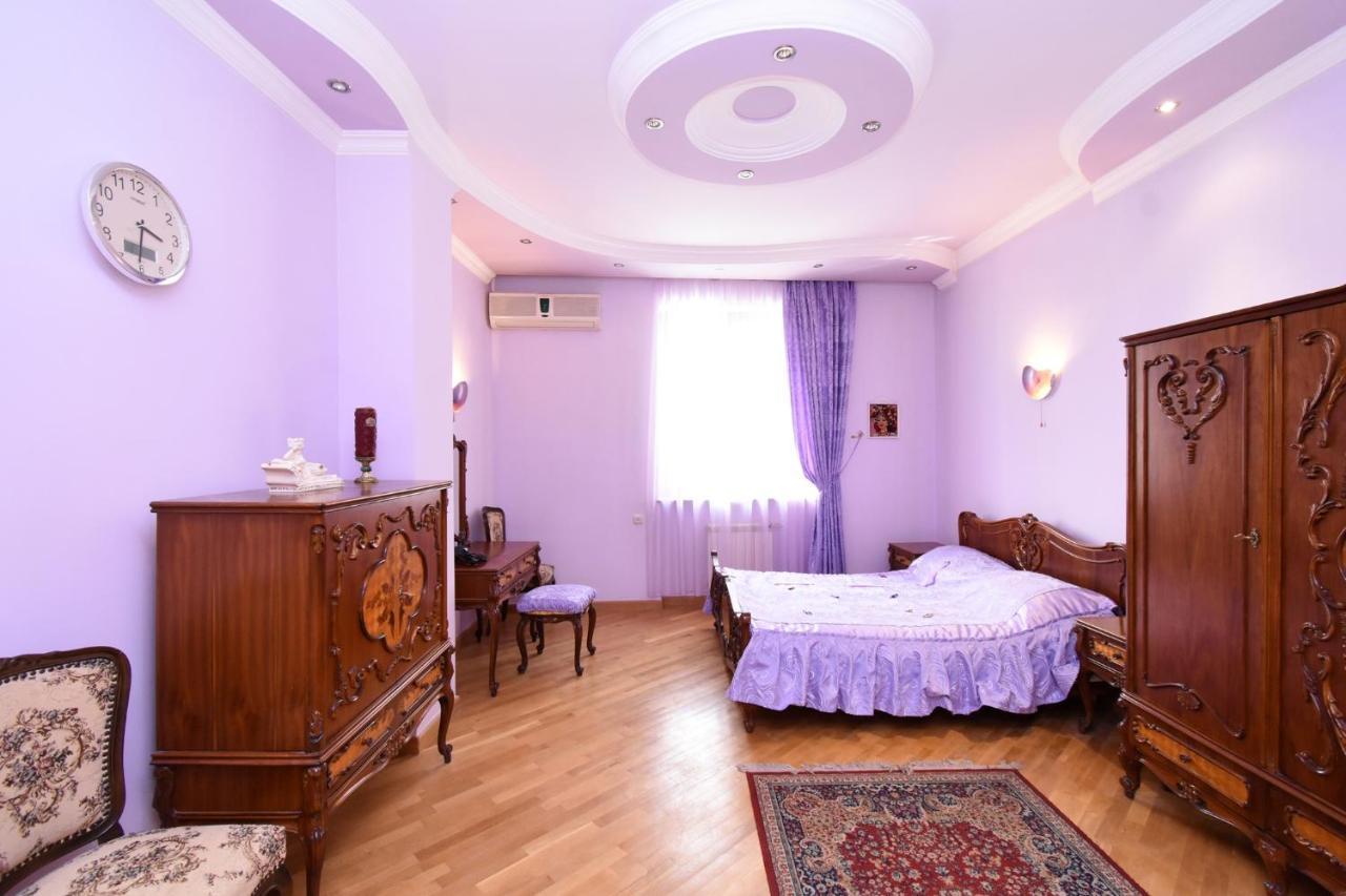 Guest House Erevan Esterno foto